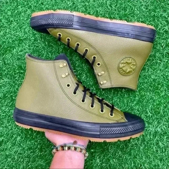 Converse Shoes - Converse All Star Chuck Taylor Ctas Winter Hi